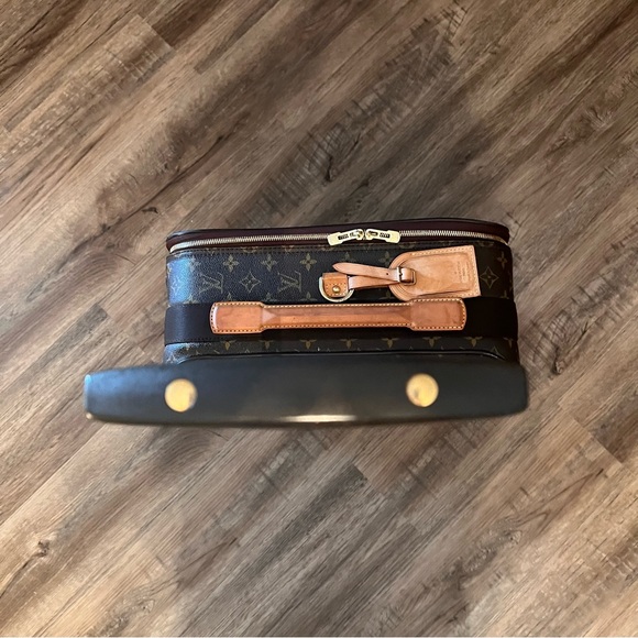 Authentic Louis Vuitton Pegase 60 Carry-On - Picture 3 of 15